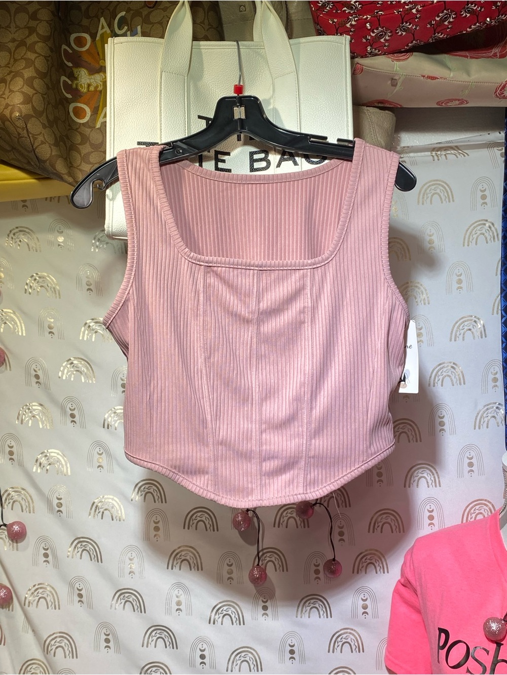 Square-Neck Ribbed Pink Crop Top - Picture 2 of 7
